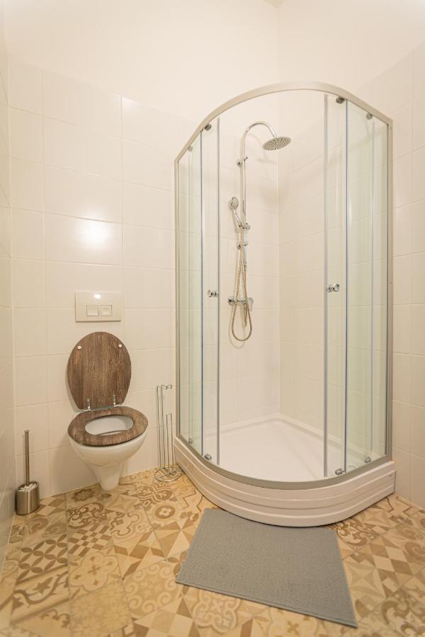 Downtown Studio Flat In Budapest, Mona Екстер'єр фото